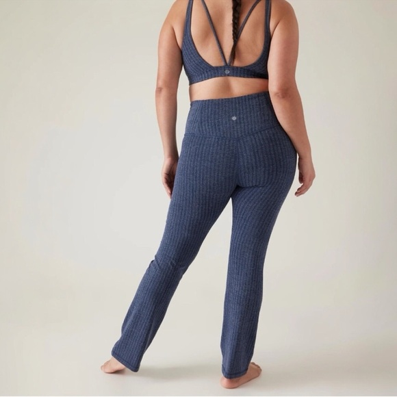 NWT Athleta Elation Textured Straight Leg - Picture 2 of 10